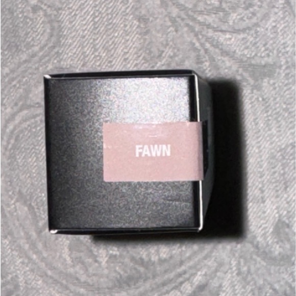 ANASTASIAS
BEVERLY HILLS
Contour & Highlight Stick in FAWN - Picture 5 of 8
